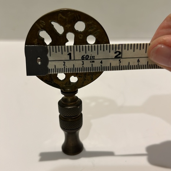 Vintage Brass tall lamp finial!  Jewlery for your lamp! - Picture 6 of 6